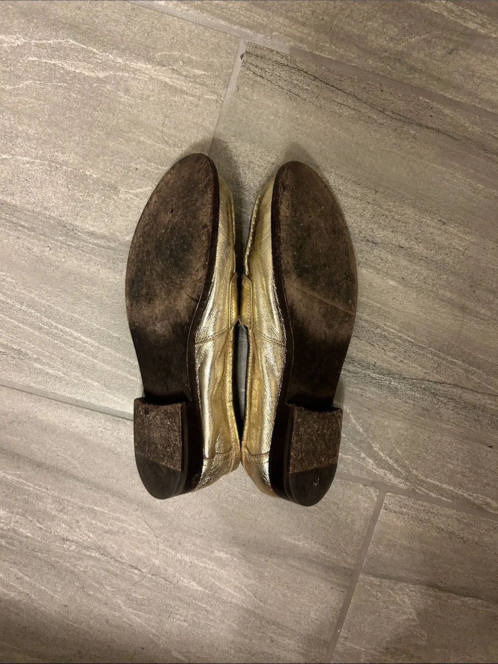 TORY BURCH  MOCCASIN Gold COLOR  Sz 6 M
